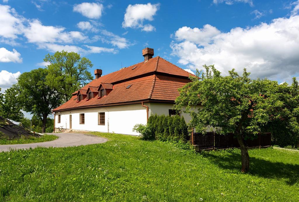 Hajenka Strakov Hotel Litomyšl Buitenkant foto